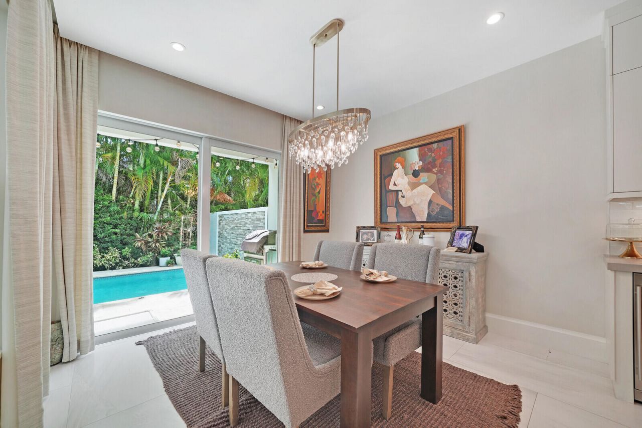 436 NE Wavecrest Way, Boca Raton, FL 33432 Photo