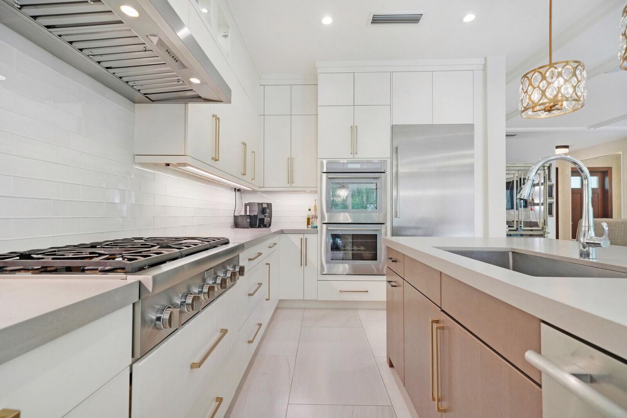 436 NE Wavecrest Way, Boca Raton, FL 33432 Photo