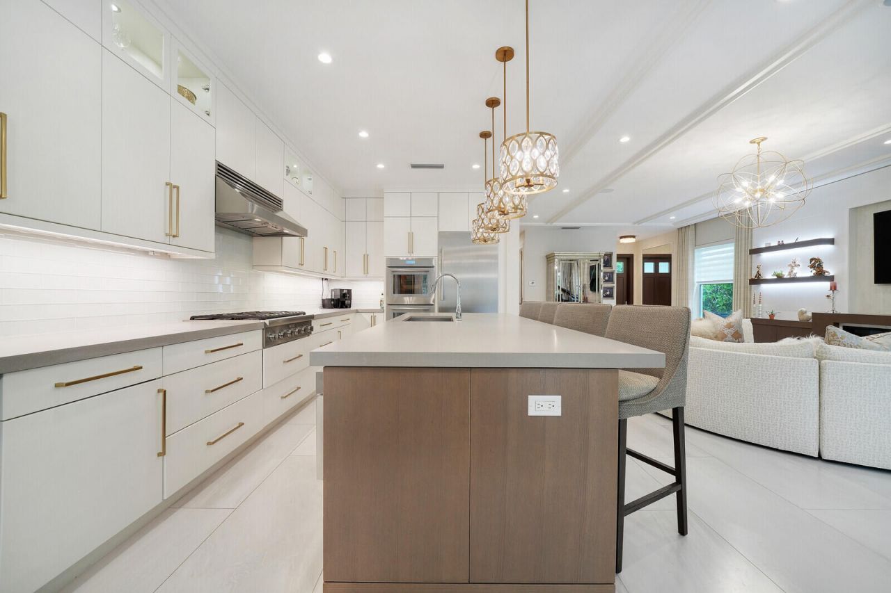 436 NE Wavecrest Way, Boca Raton, FL 33432 Photo