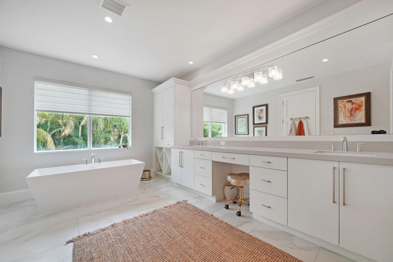 436 NE Wavecrest Way, Boca Raton, FL 33432 Photo