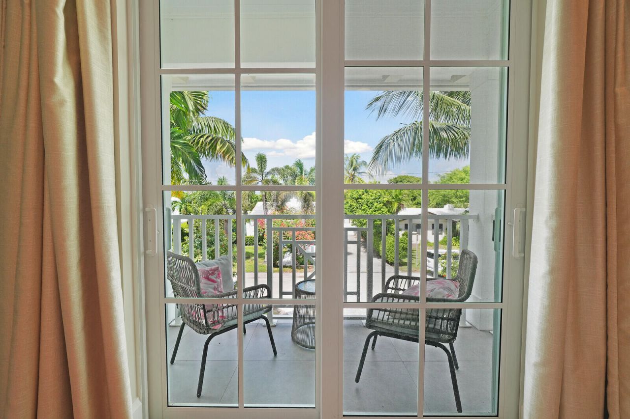 436 NE Wavecrest Way, Boca Raton, FL 33432 Photo