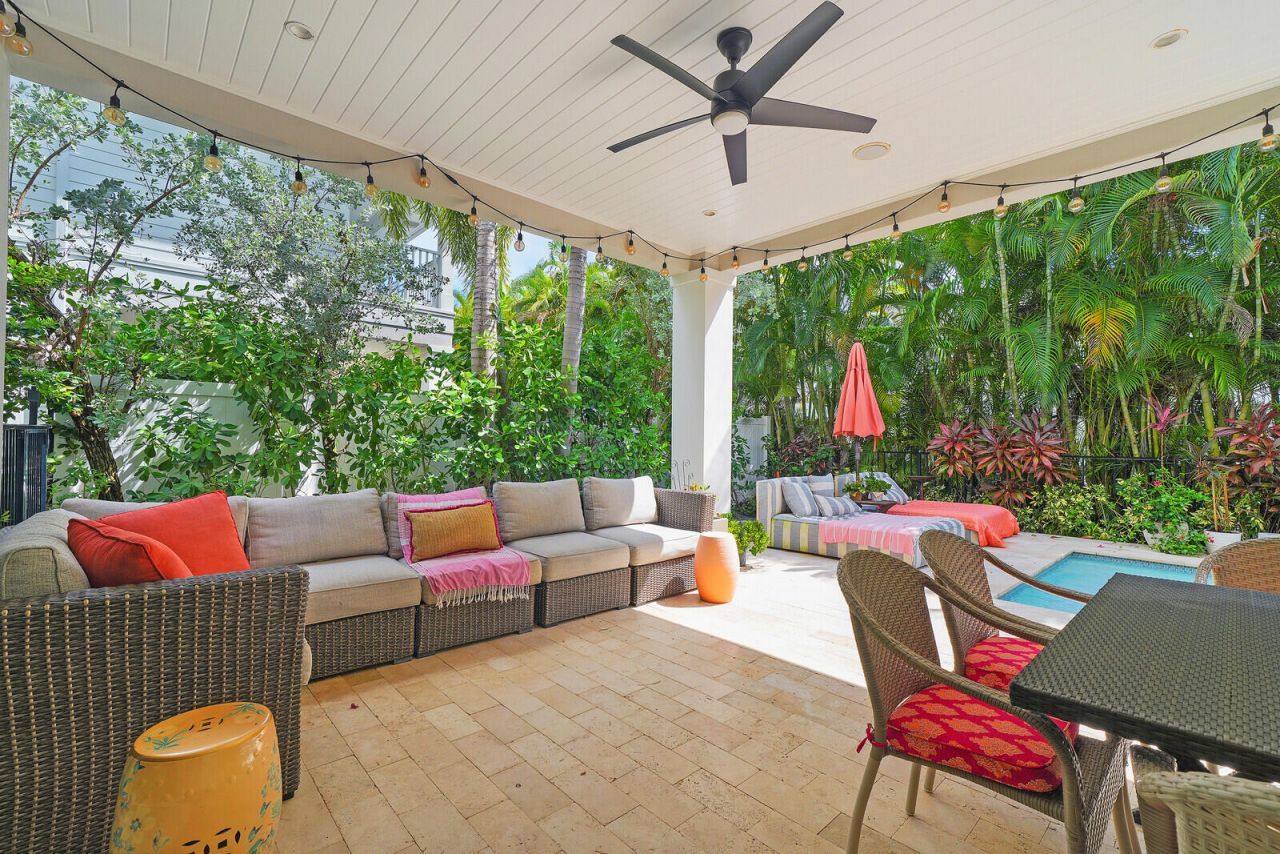 436 NE Wavecrest Way, Boca Raton, FL 33432 Photo