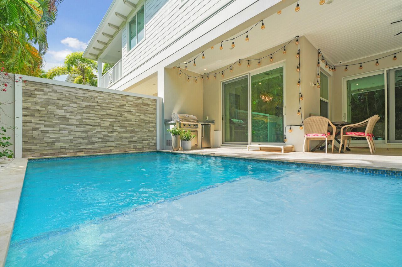 436 NE Wavecrest Way, Boca Raton, FL 33432 Photo
