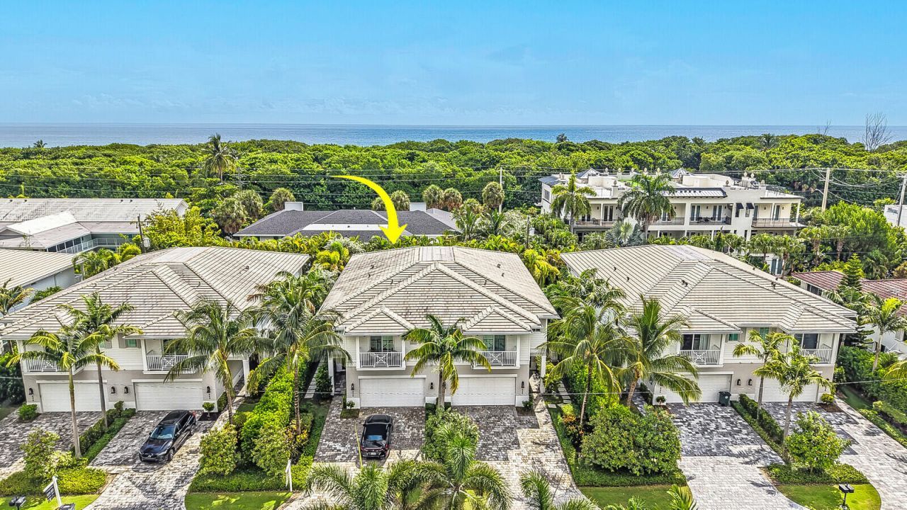 436 NE Wavecrest Way, Boca Raton, FL 33432 Photo