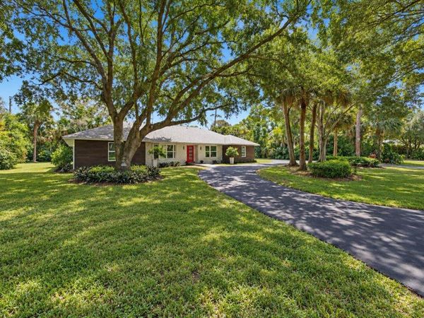 4384 2nd Square SW, Vero Beach, FL 32968