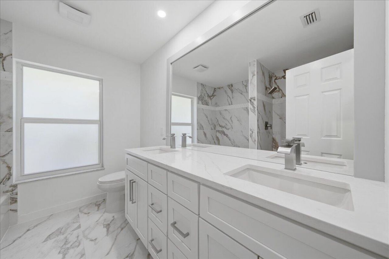 4384 2nd Square Sw, Vero Beach, FL 32968 Photo