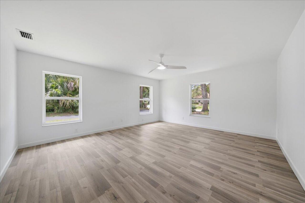4384 2nd Square Sw, Vero Beach, FL 32968 Photo