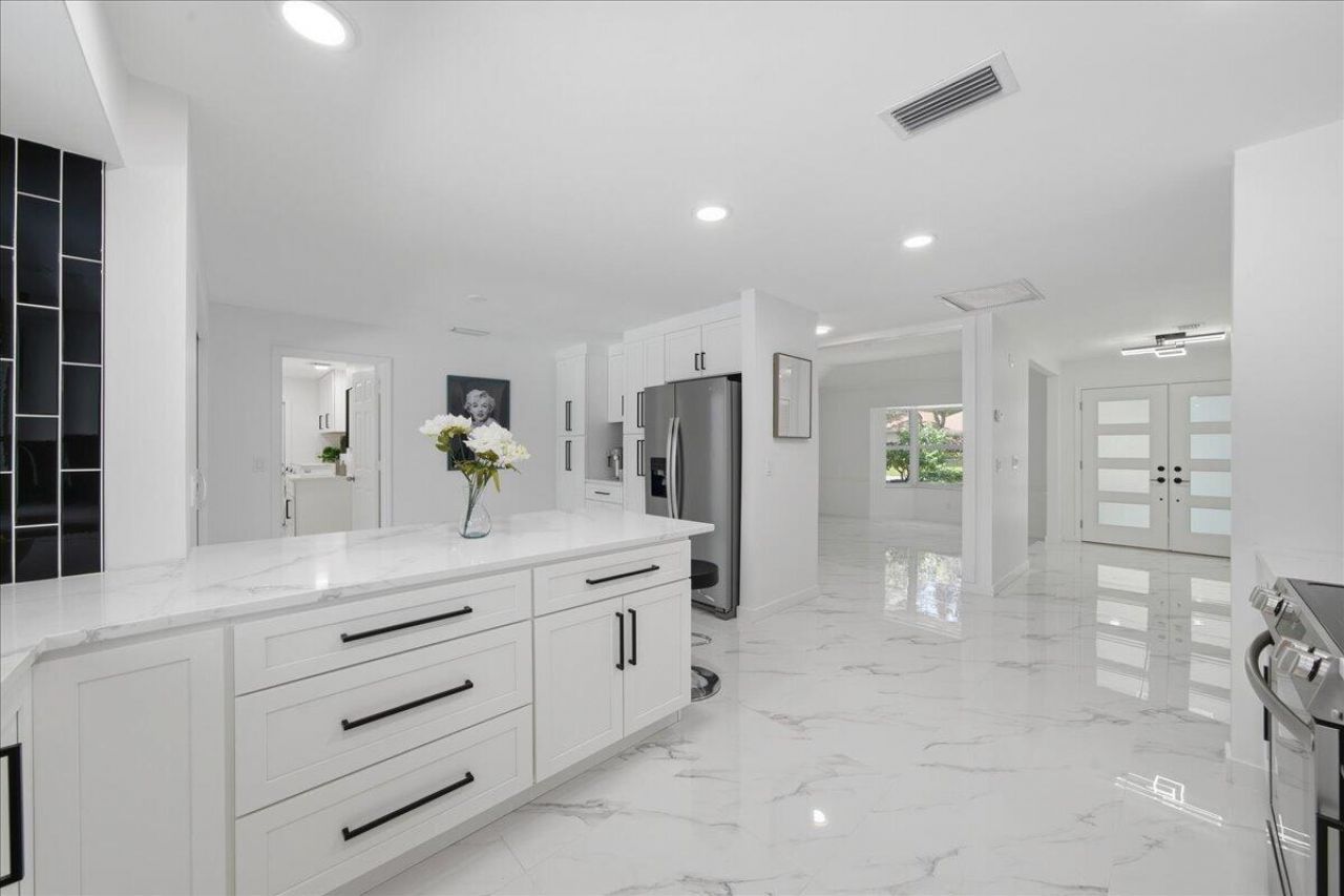 4384 2nd Square Sw, Vero Beach, FL 32968 Photo