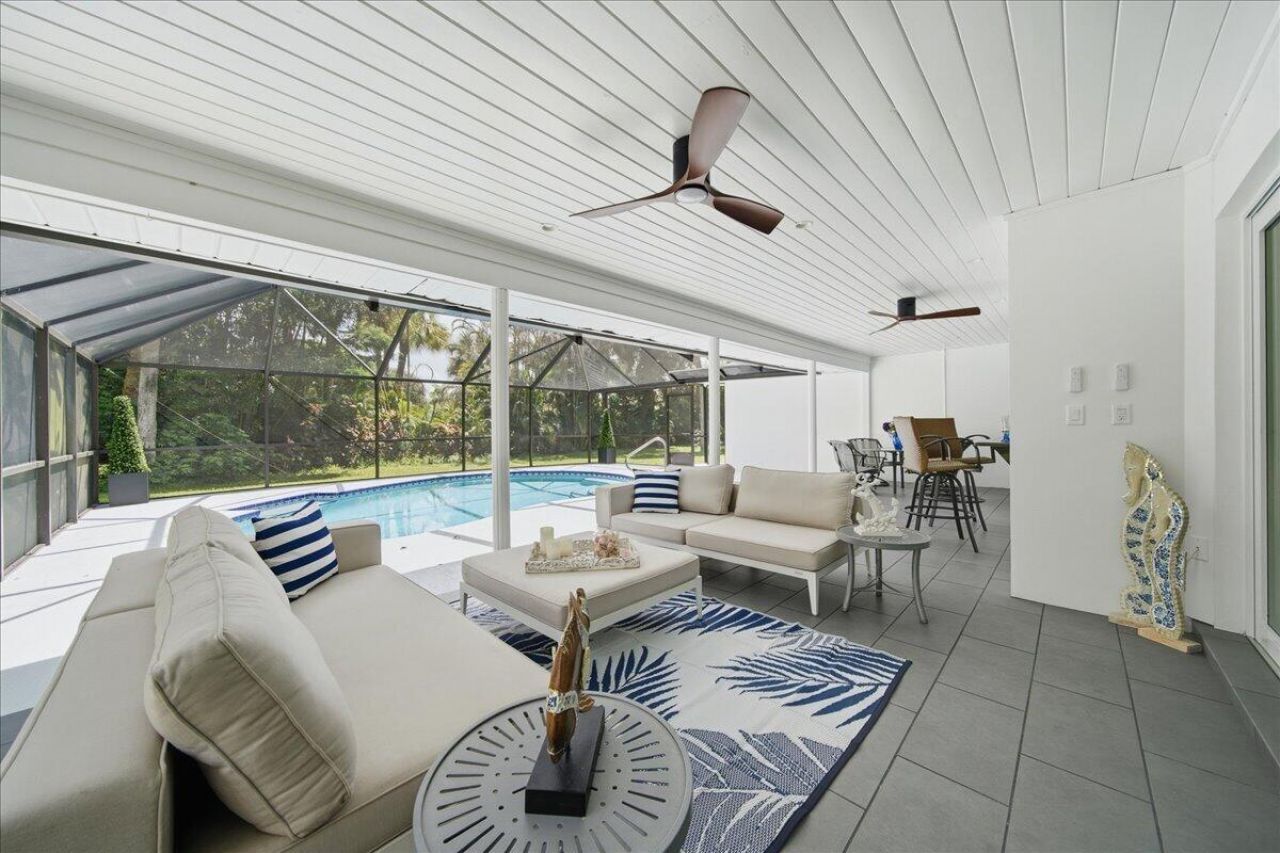 4384 2nd Square Sw, Vero Beach, FL 32968 Photo