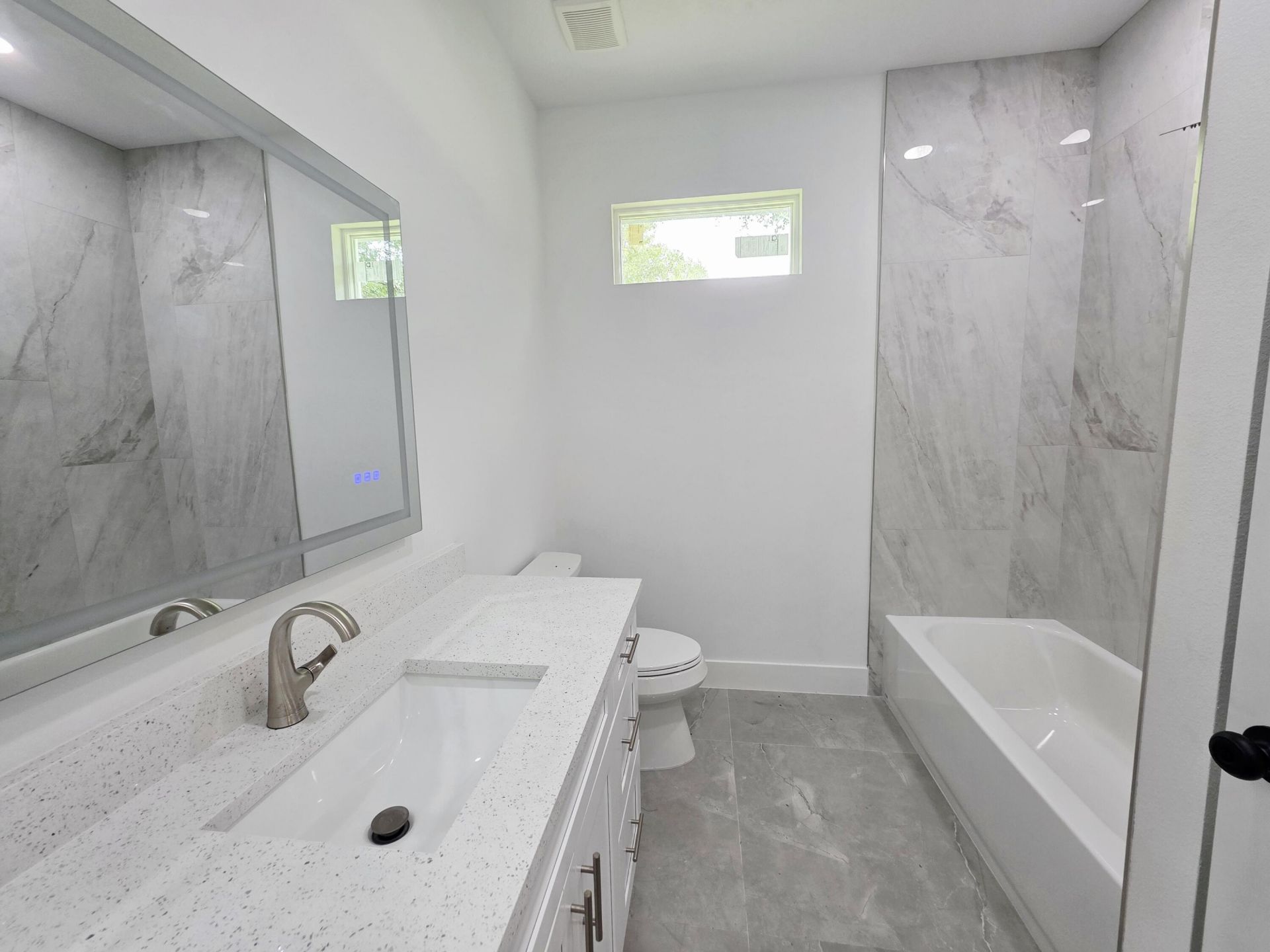 702 NW 39th Circle, Okeechobee, FL 34972 Photo