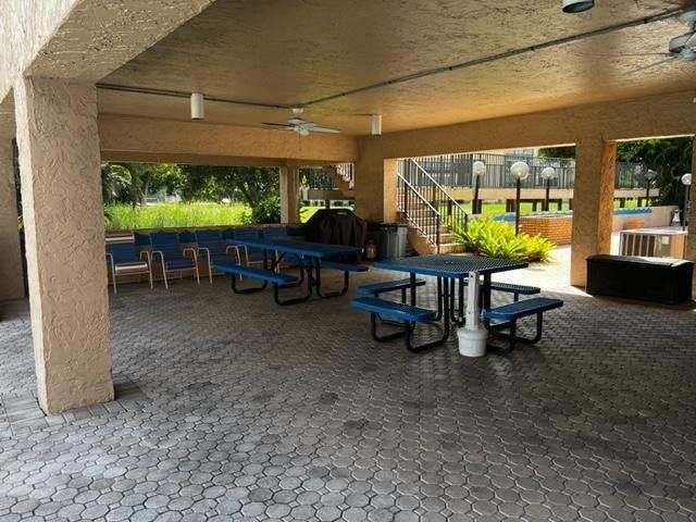 7320 Lake Cir Drive, Unit 407, Margate, FL 33063 Photo