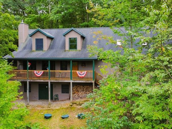6352 WAYFARING LANE, Oconto, WI 54153
