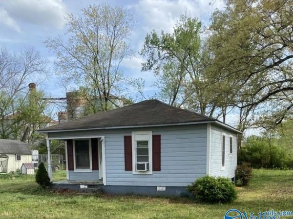 410-1 Ponroy Street, Scottsboro, AL 35768