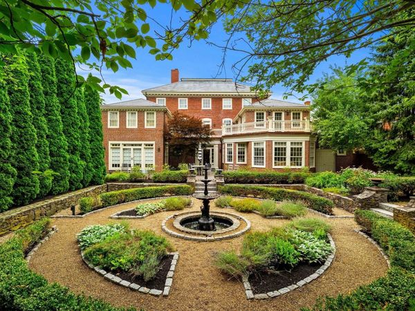19 Federal St, Newburyport, MA 01950