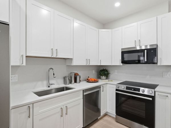 66 Tileston St, Unit 102, Everett, MA 02149