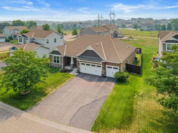 9189 Plymouth Road , Woodbury, MN 55129