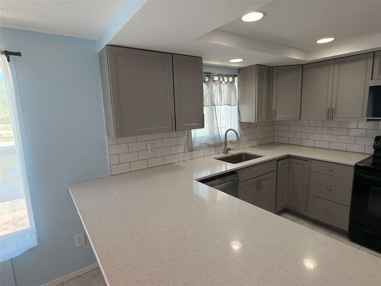 561 Tarawitt Drive, Longboat Key, FL 34228 Photo