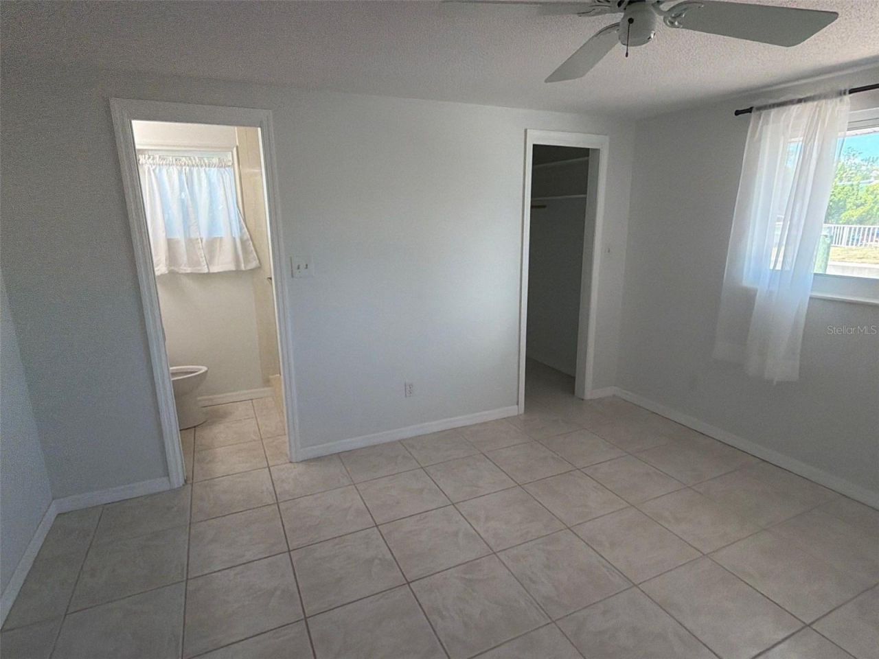 561 Tarawitt Drive, Longboat Key, FL 34228 Photo