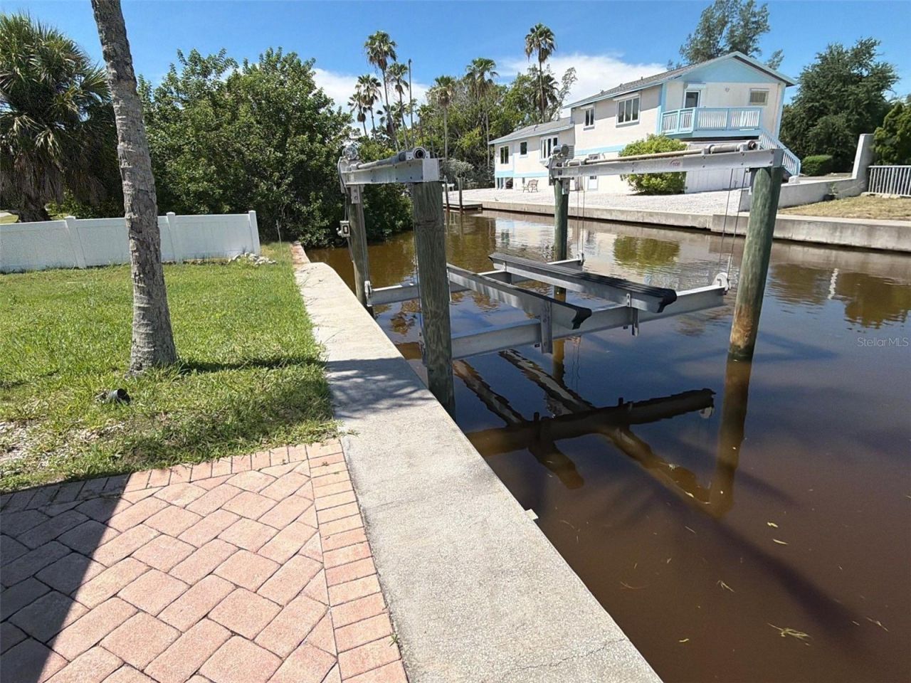 561 Tarawitt Drive, Longboat Key, FL 34228 Photo