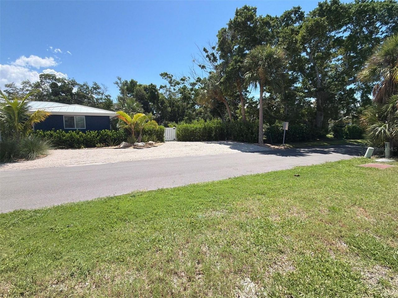 561 Tarawitt Drive, Longboat Key, FL 34228 Photo