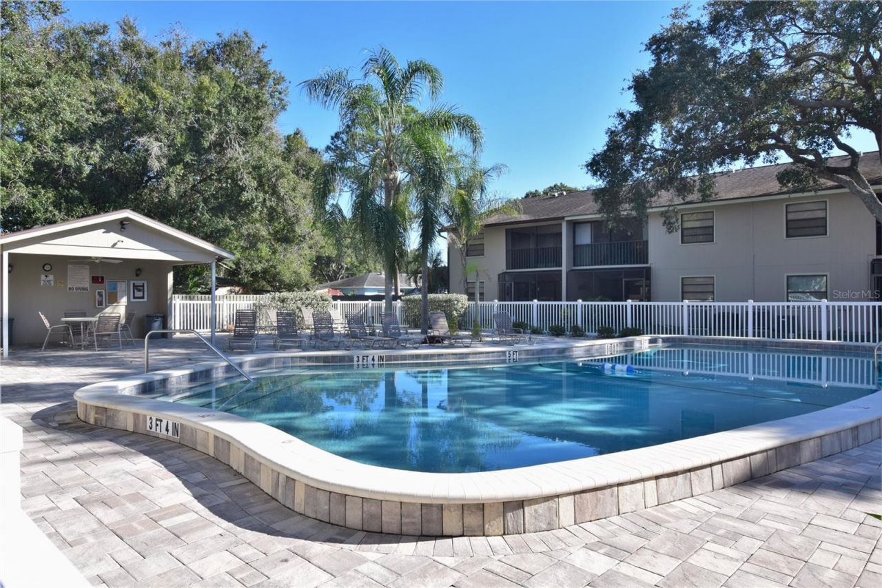 5657 Summer Side Lane, Unit 33B, Sarasota, FL 34231 Photo