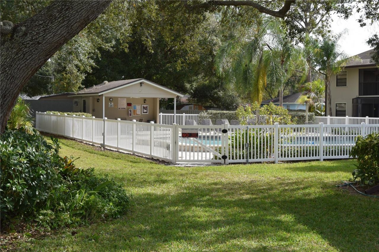 5657 Summer Side Lane, Unit 33B, Sarasota, FL 34231 Photo