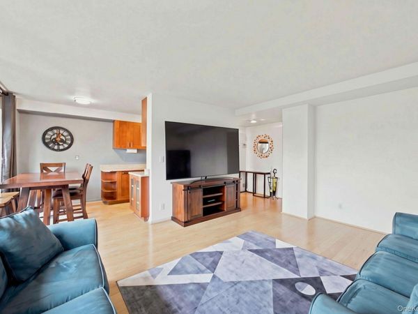 33-65 14th Street, Unit 5A, Astoria, NY 11106
