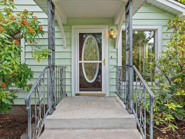 689 Beach Street, Ashland, OR 97520
