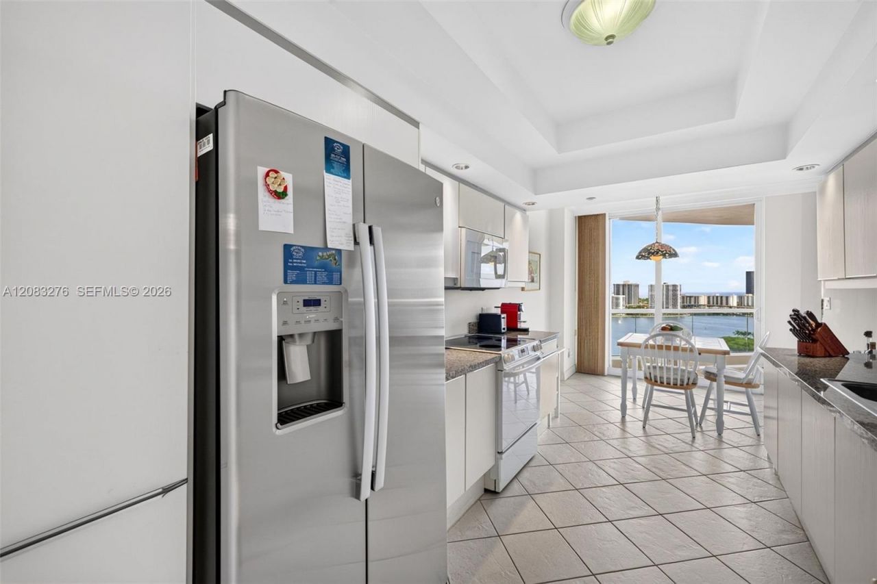 7000 Island Blvd, Unit 2406, Aventura, FL 33160 Photo