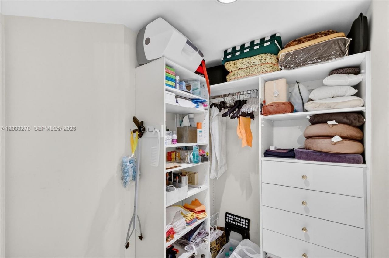 7000 Island Blvd, Unit 2406, Aventura, FL 33160 Photo