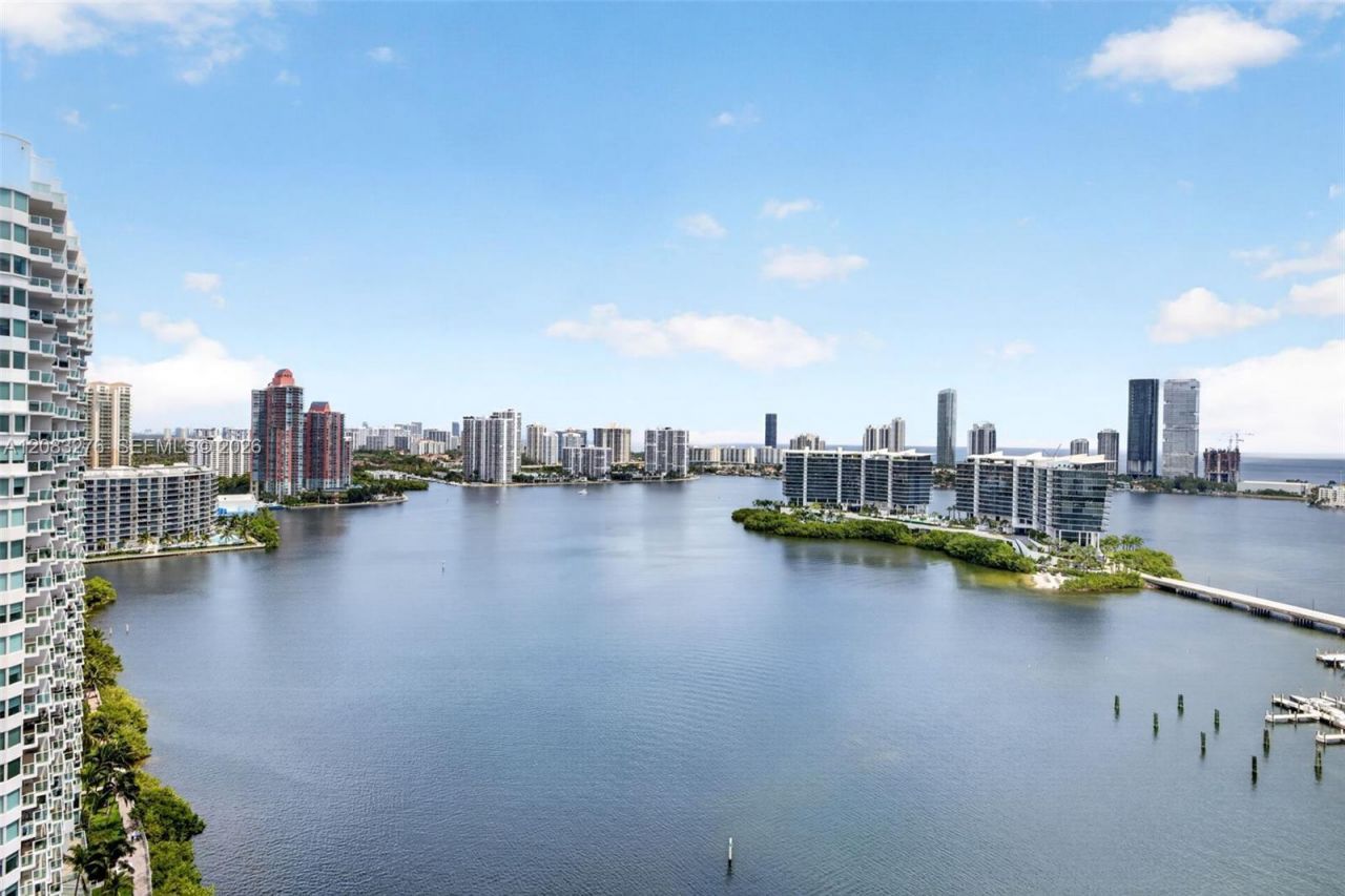 7000 Island Blvd, Unit 2406, Aventura, FL 33160 Photo