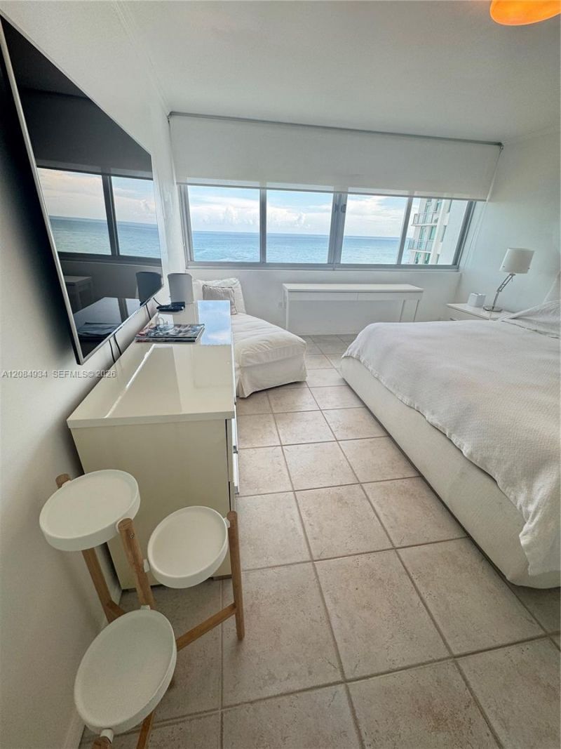 7135 SE Collins Ave, Unit 1806, Miami Beach, FL 33141 Photo
