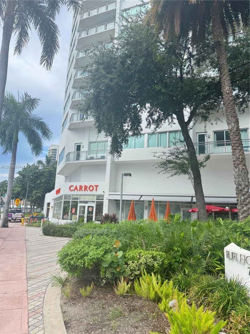 7135 SE Collins Ave, Unit 1806, Miami Beach, FL 33141 Photo