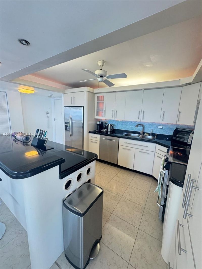 7135 SE Collins Ave, Unit 1806, Miami Beach, FL 33141 Photo