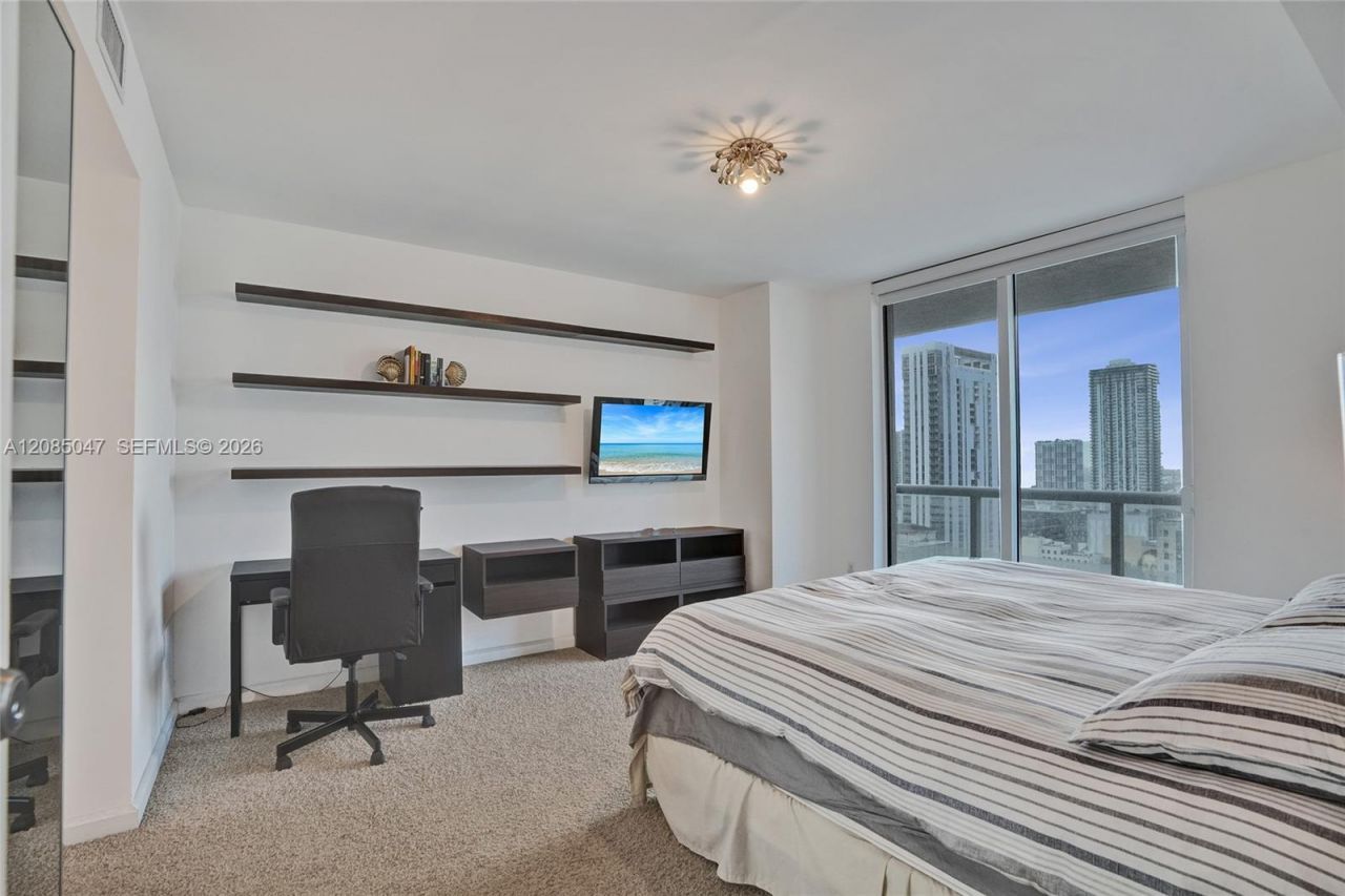 50 Biscayne Blvd, Unit 2801, Miami, FL 33132 Photo
