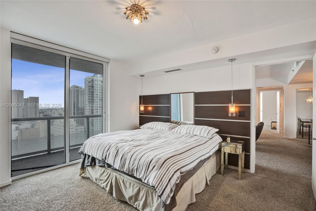 50 Biscayne Blvd, Unit 2801, Miami, FL 33132 Photo