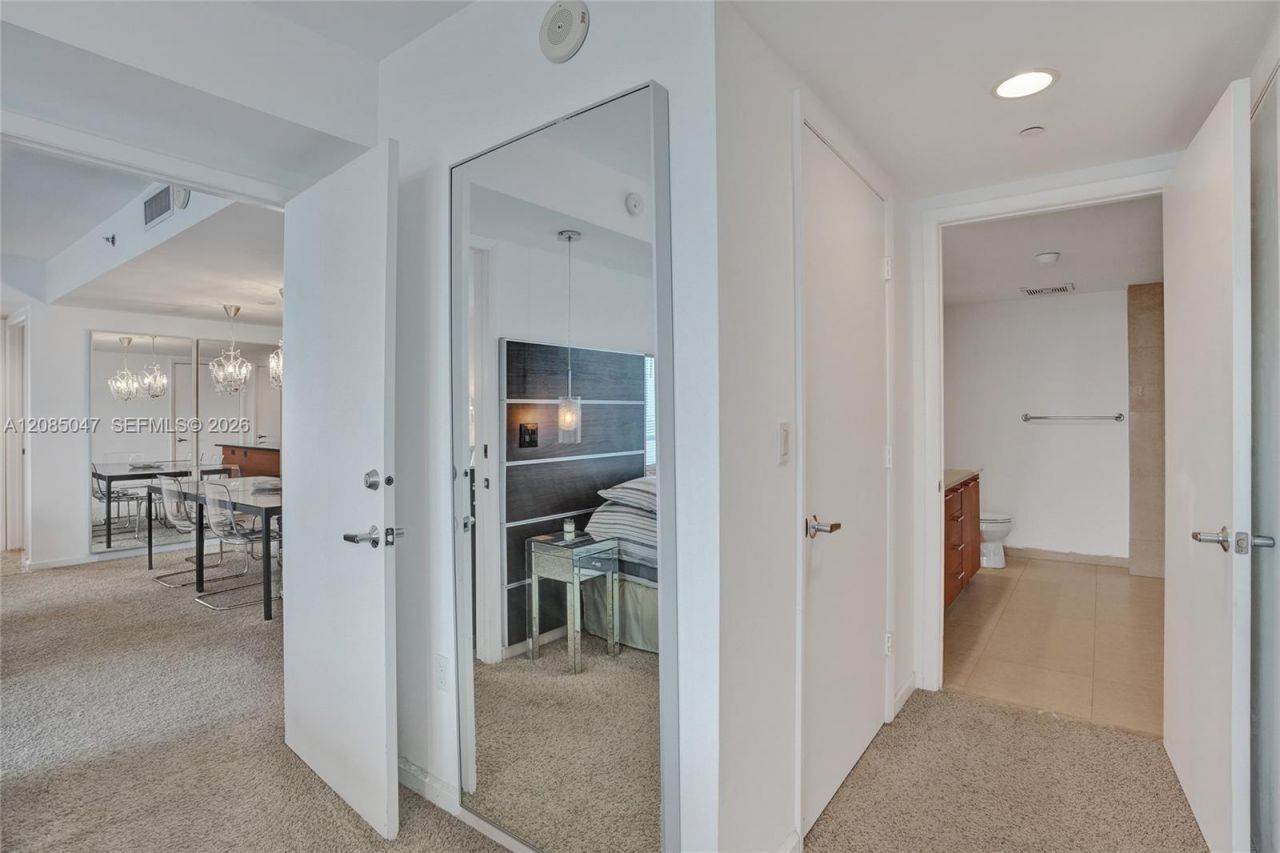 50 Biscayne Blvd, Unit 2801, Miami, FL 33132 Photo