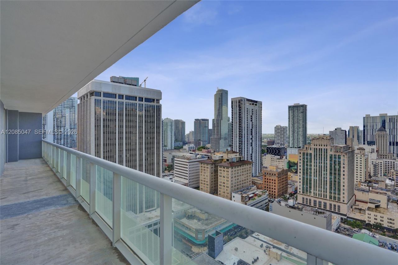 50 Biscayne Blvd, Unit 2801, Miami, FL 33132 Photo