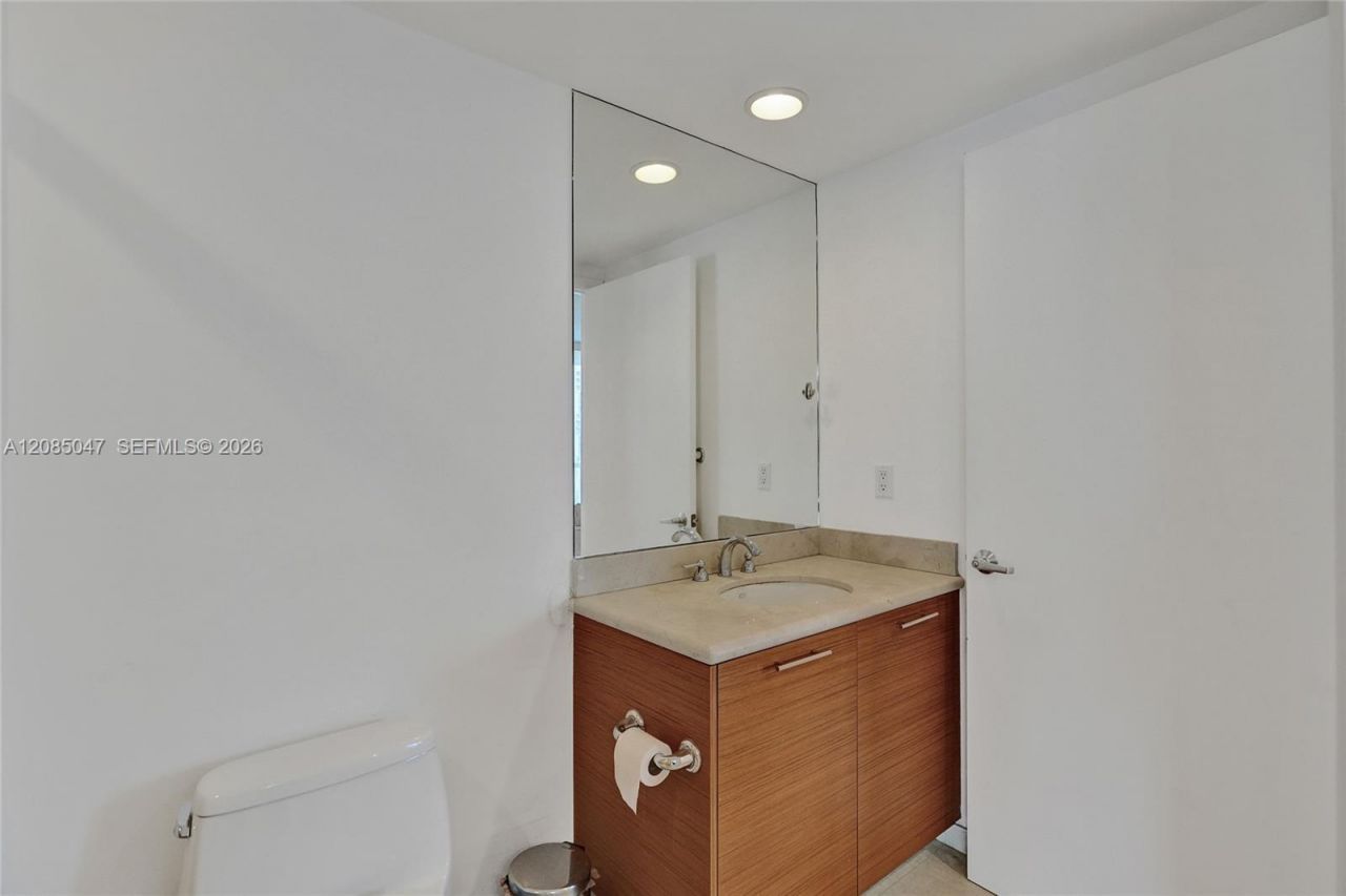 50 Biscayne Blvd, Unit 2801, Miami, FL 33132 Photo
