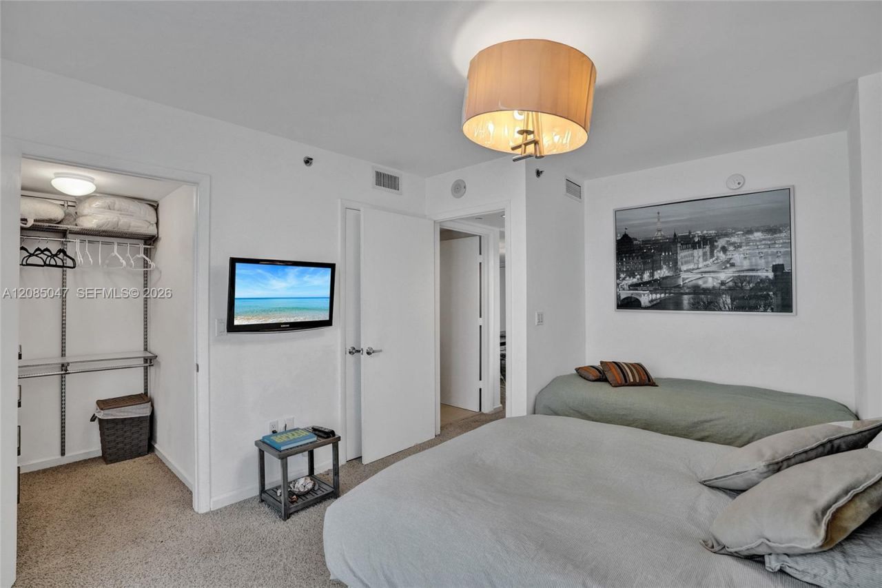 50 Biscayne Blvd, Unit 2801, Miami, FL 33132 Photo