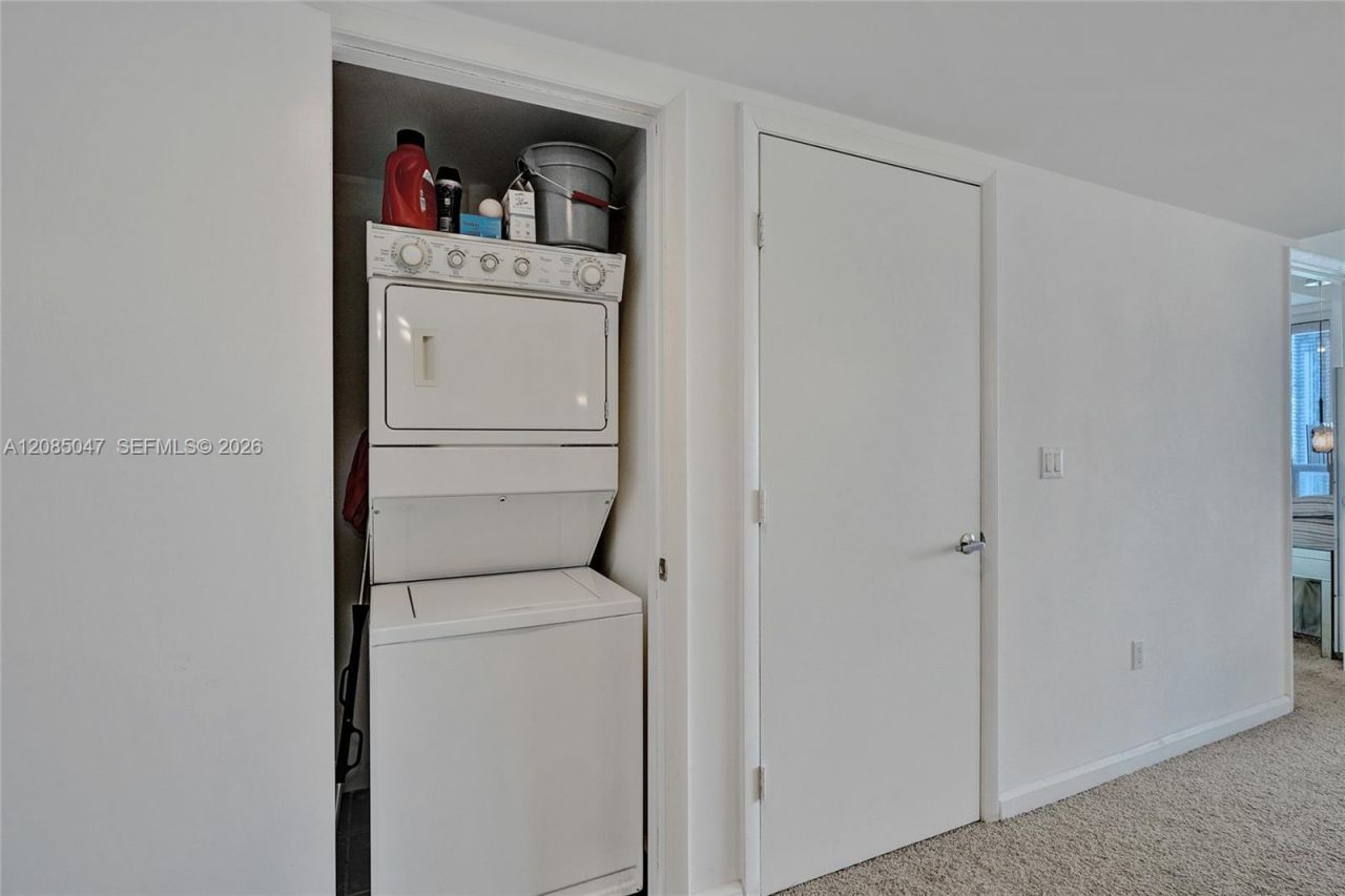 50 Biscayne Blvd, Unit 2801, Miami, FL 33132 Photo