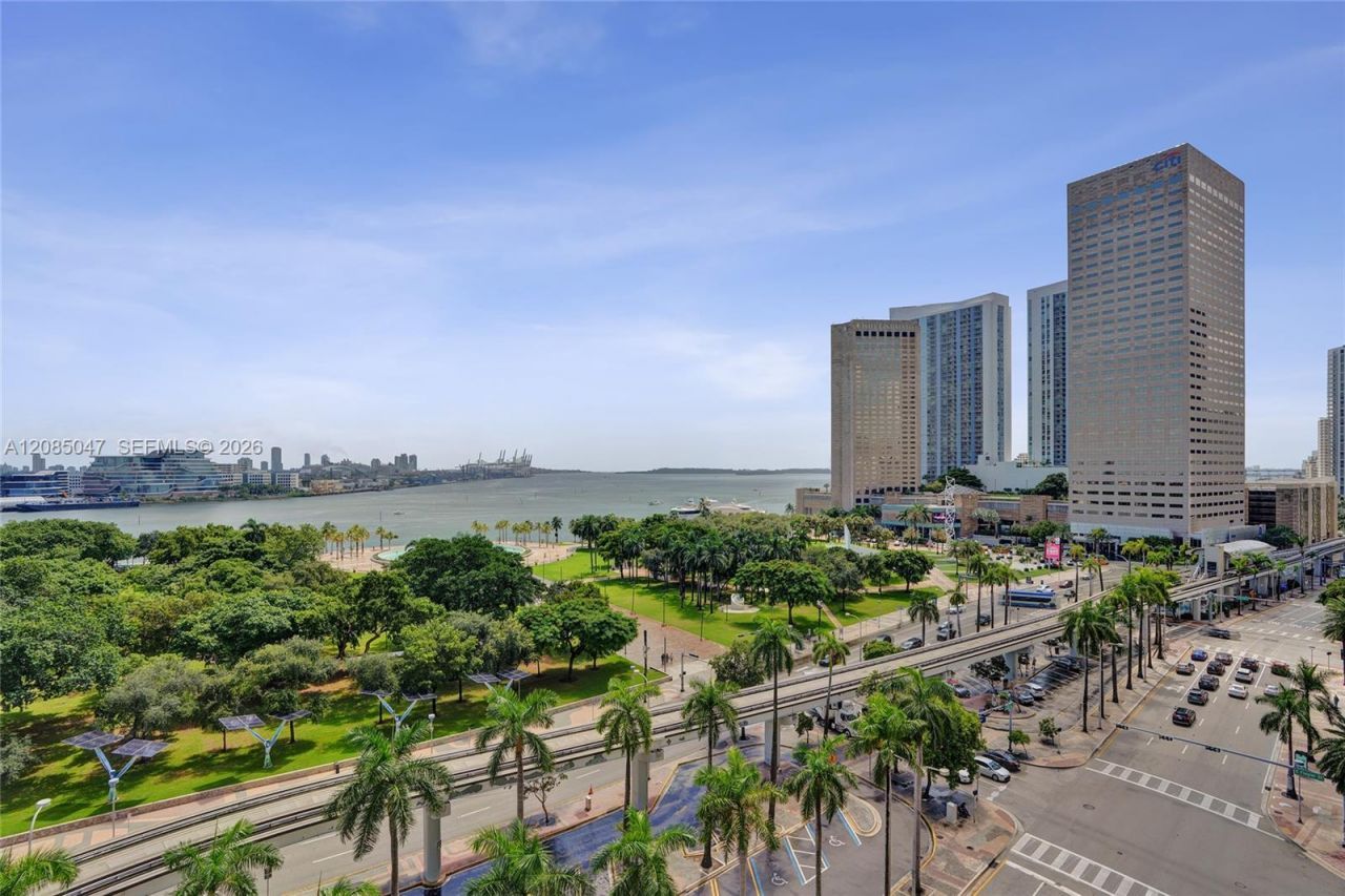 50 Biscayne Blvd, Unit 2801, Miami, FL 33132 Photo