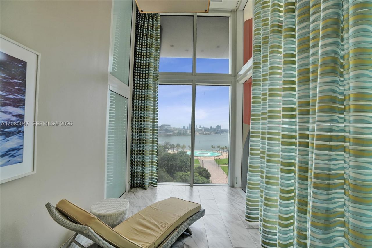 50 Biscayne Blvd, Unit 2801, Miami, FL 33132 Photo