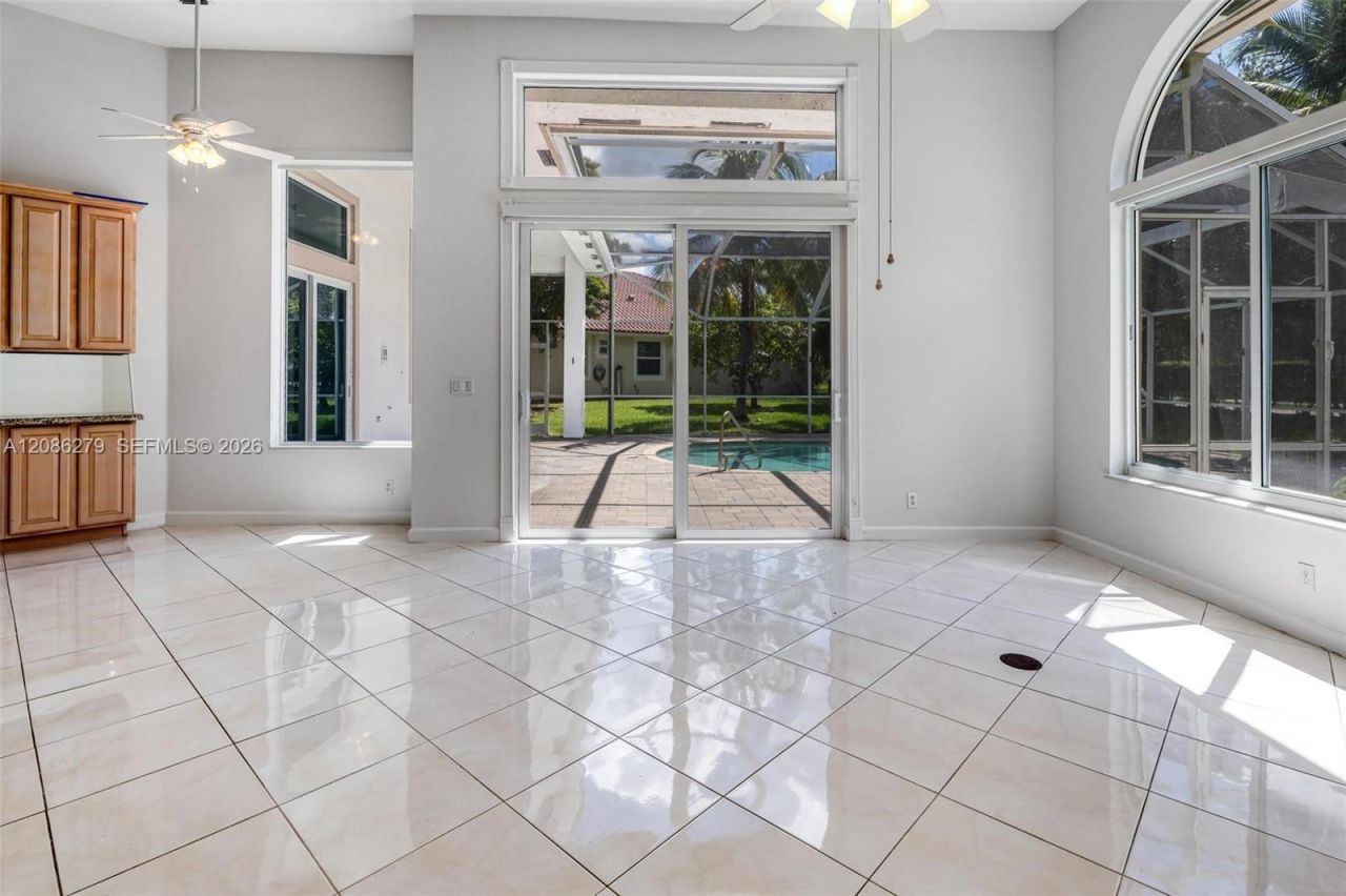 13702 NW 18th St, Pembroke Pines, FL 33028 Photo