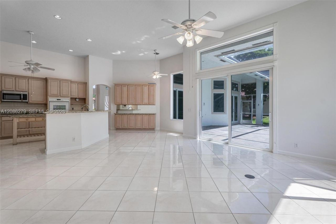 13702 NW 18th St, Pembroke Pines, FL 33028 Photo