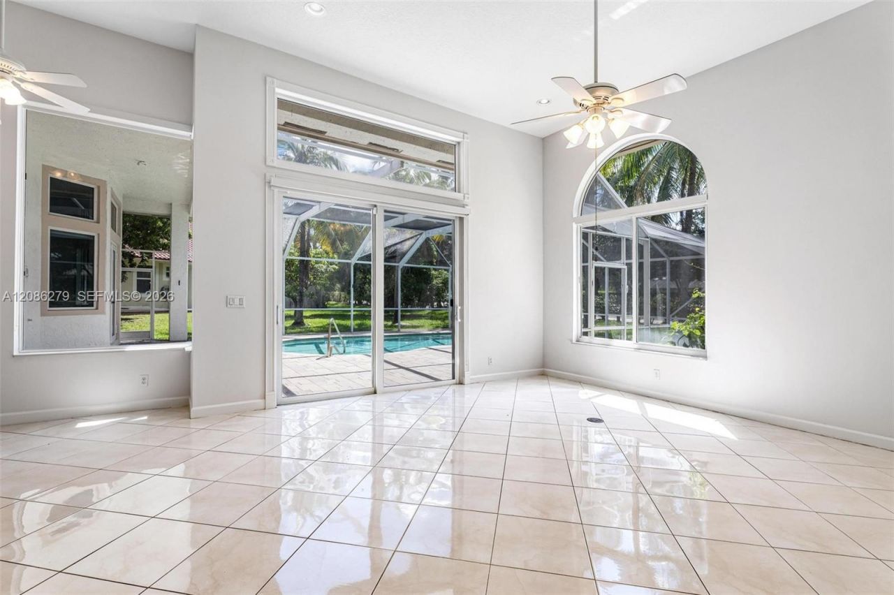 13702 NW 18th St, Pembroke Pines, FL 33028 Photo