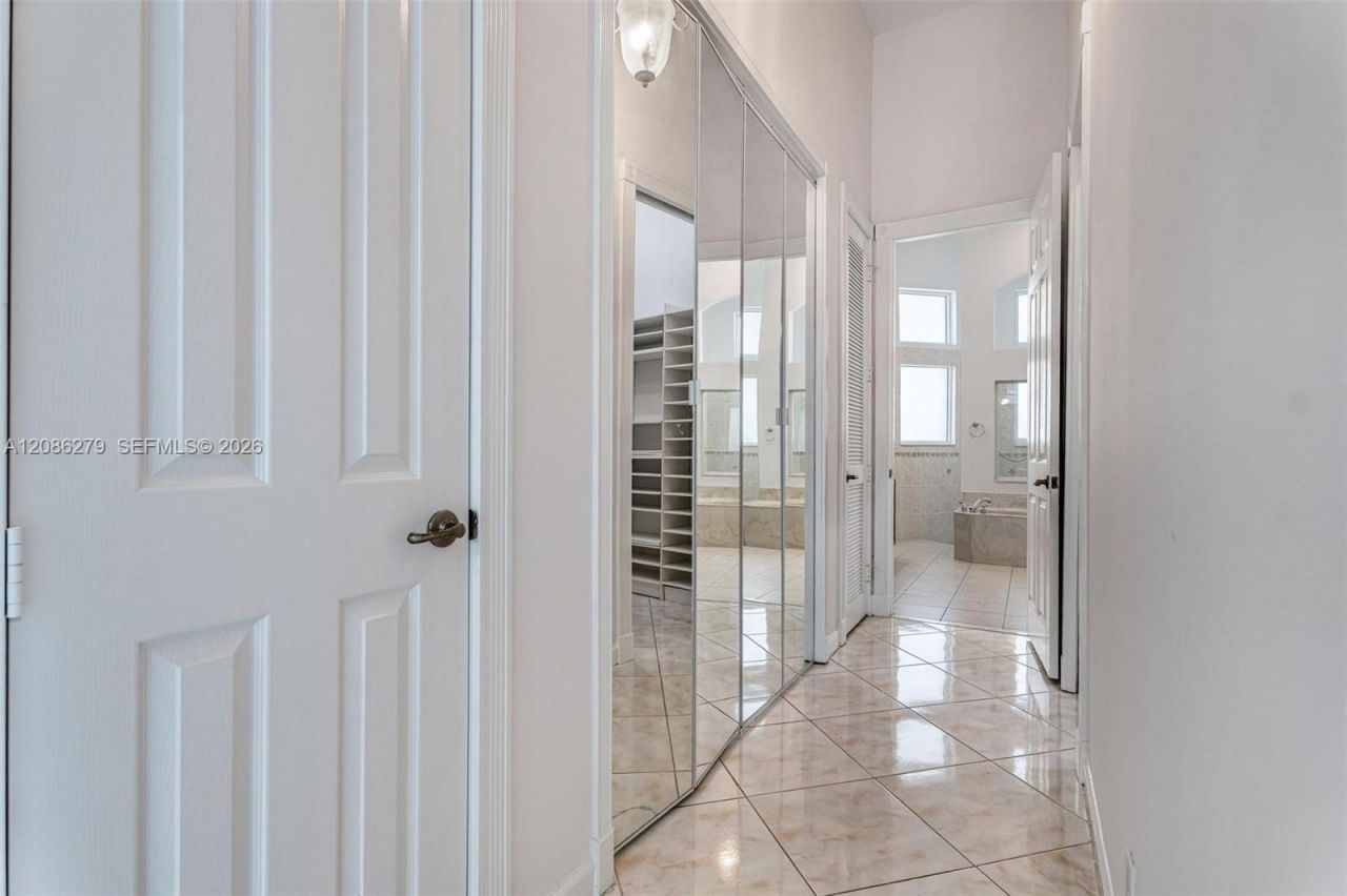 13702 NW 18th St, Pembroke Pines, FL 33028 Photo
