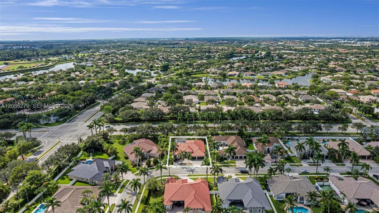 13702 NW 18th St, Pembroke Pines, FL 33028 Photo