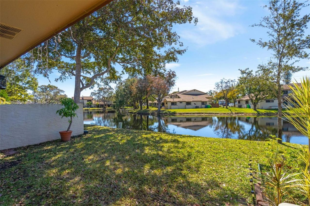 10836 NW 30th Pl, Unit 354, Sunrise, FL 33322 Photo