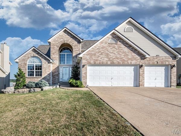 691 Berrywine Lane , Arnold, MO 63010